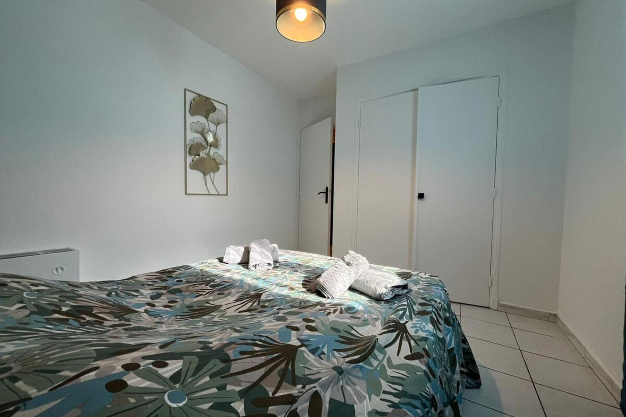 Spacieux Proche Des Halles Wifi Apartment