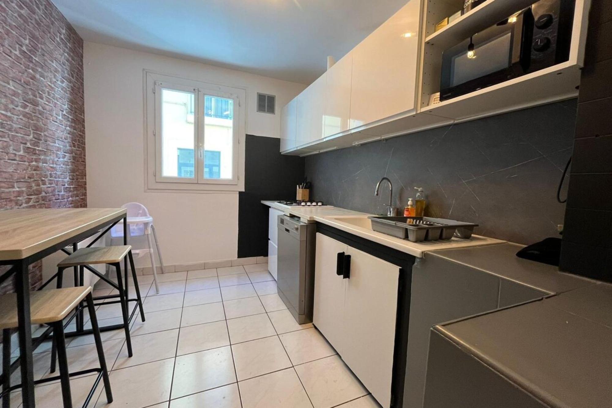 Apartment Spacieux Proche Des Halles Wifi